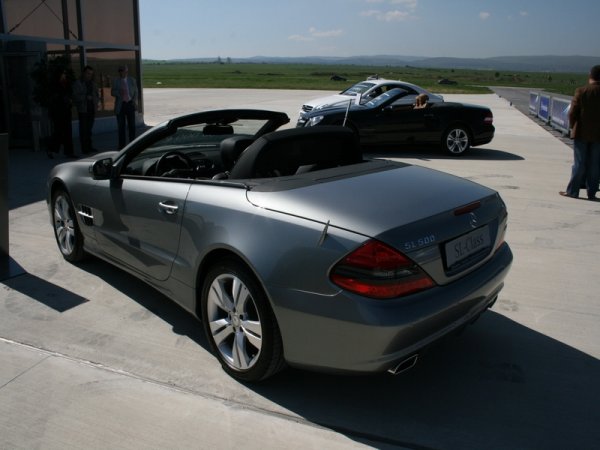 "ОЧАРОВАНИЕ БЕЗ КРАЙ" - ексклузивното роудшоу Mercedes-Benz Star Experience